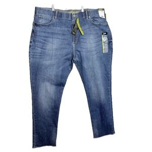 Lee Jeans,Men's,48x34, Extreme Motion Straight Fit Tapered Leg Blue Big and Tall